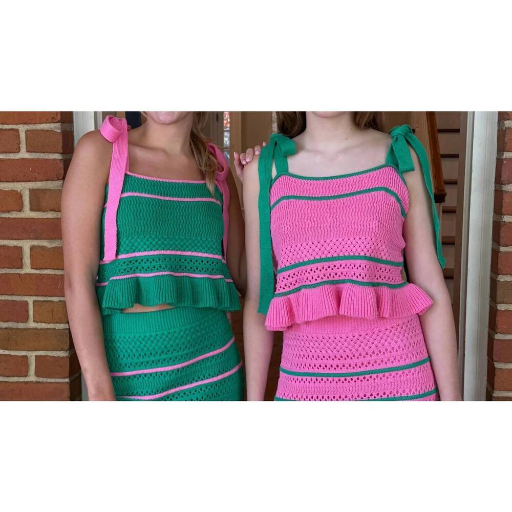 NEW DAY + MOON cropped sweater tank in pink - Picture 5 of 5